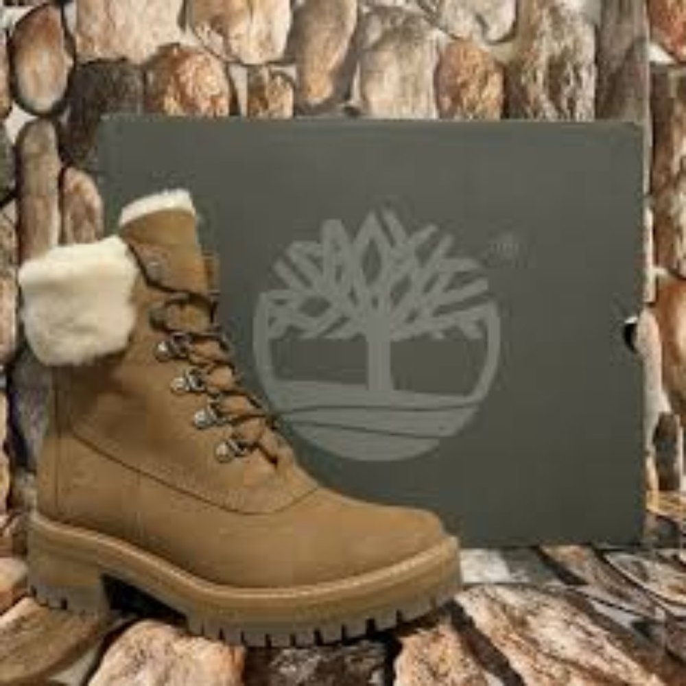 NEW Timberland Courmayeur Valley 6" size 8
